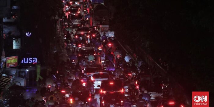 Berita Sejumlah Ruas Jalan di Jakarta Macet Parah Malam Ini Imbas Banjir Berita Sejumlah Ruas Jalan di Jakarta Macet Parah Malam Ini Imbas Banjir