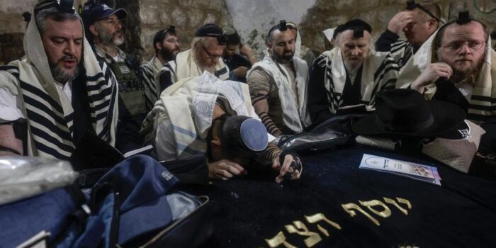 Berita 1.500 Warga Yahudi Israel Berdoa di Makam Nabi Yusuf Tepi Barat