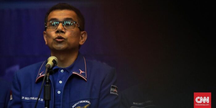 Berita Hinca Pertanyakan Jokowi soal RUU KPK: Kok Tiba-tiba Lempar Itu?