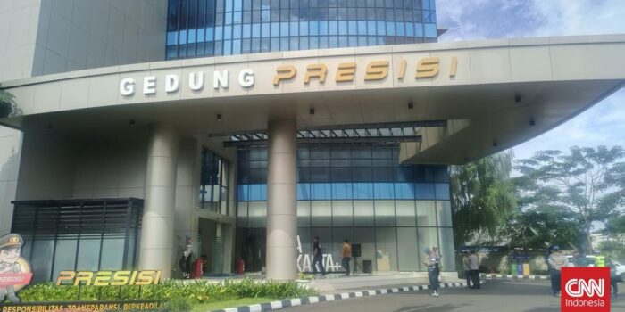 Berita Polisi Akan Keluarkan Panggilan Kedua Kepada Bahar bin Smith