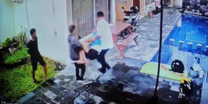 Berita CCTV Rekam Momen Eks Sekjen Pordasi Sekarat Dibuang di Gumuk Pasir