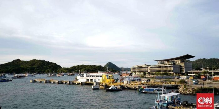 Berita Cuaca Buruk, KSOP Batasi Akses Wisata TN Komodo Hanya ke Rinca