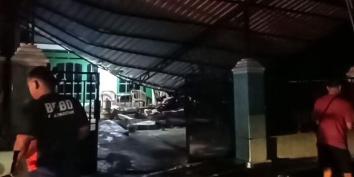 Berita Dampak Gempa M6,4, Belasan Rumah di Pacitan hingga Blitar Rusak