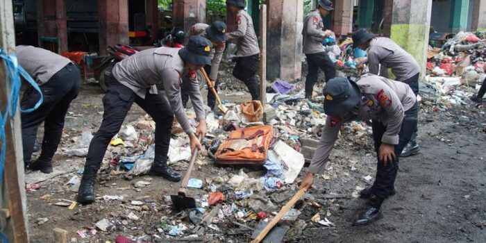 Berita Kapolda Metro Jaya Pimpin Bersih-bersih Lingkungan ‘Bang Jasri’