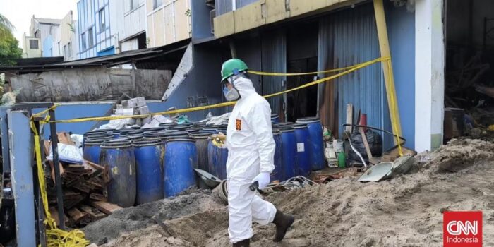 Berita KLH Uji Kandungan Gas Beracun Gudang Pestisida Tangsel Pascakebakaran Berita KLH Uji Kandungan Gas Beracun Gudang Pestisida Tangsel Pascakebakaran