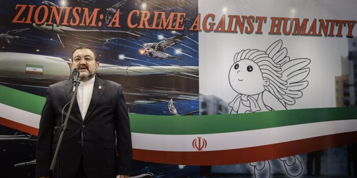 Berita Dubes Iran Klaim Jutaan Warga Bakal Rayakan HUT Revolusi Islam