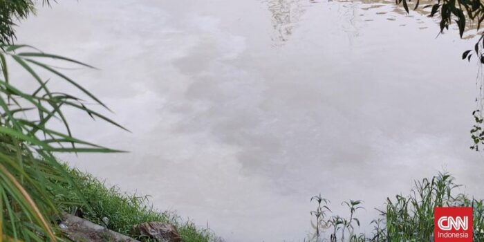 Berita 2,5 Ton Insektisida dari Gudang Terbakar Diduga Cemari Sungai Cisadane