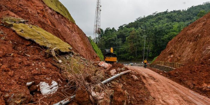 Berita Jalur Penghubung Wamena-Kelila Papua Putus Akibat Longsor Berita Jalur Penghubung Wamena-Kelila Papua Putus Akibat Longsor