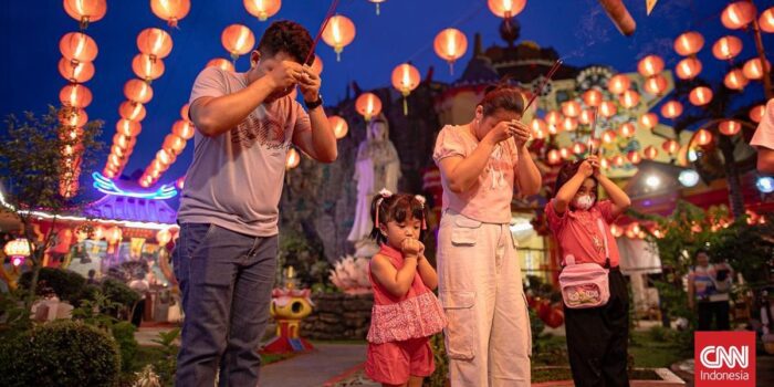 Berita Polda Metro Kerahkan Ribuan Personel Amankan 165 Vihara saat Imlek