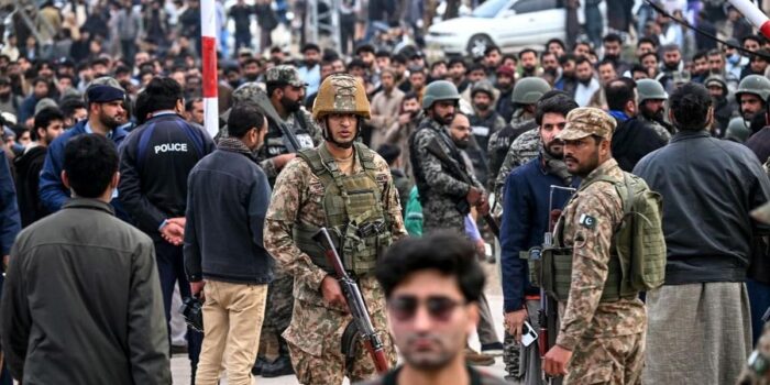 Berita PM Pakistan Kutuk Serangan Bom Tewaskan 30 Orang di Masjid Islamabad