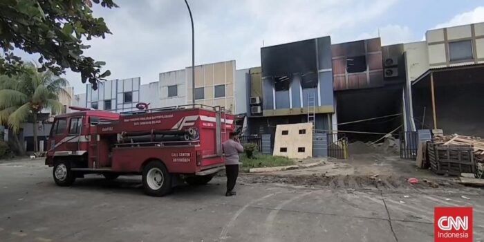 Berita Anggota DPRD Sebut Ada 5 hingga 6 Gudang Kimia di Taman Tekno BSD