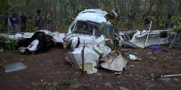 Berita Pesawat Ambulans Jatuh, Seluruh Penumpang Tewas Berita Pesawat Ambulans Jatuh, Seluruh Penumpang Tewas