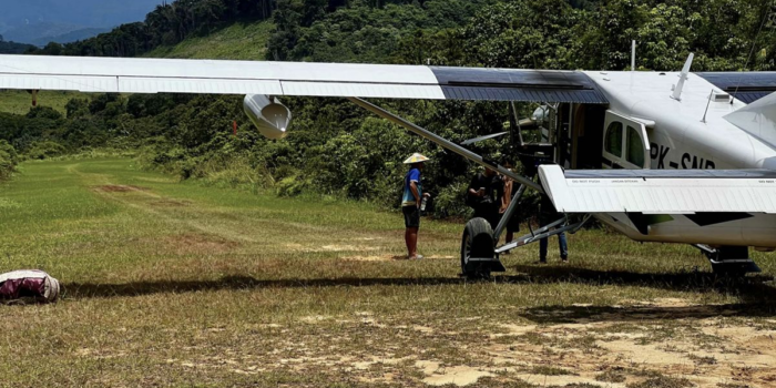 Berita Penembakan Pesawat Smart Air, 13 Penumpang Termasuk 1 Balita Selamat