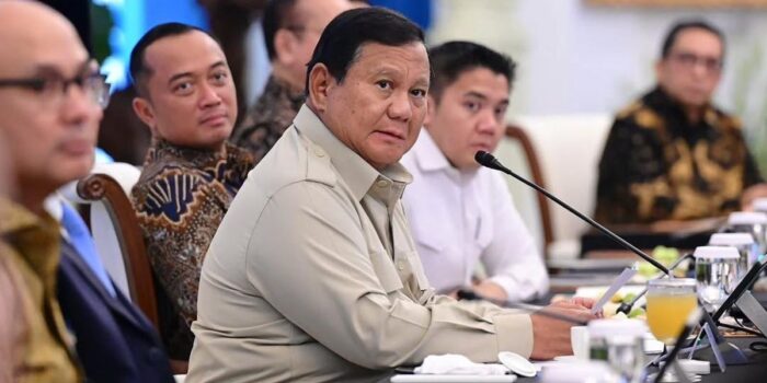 Berita Seskab Teddy Sebut Iuran Board of Peace Tidak Wajib, RI Belum Bayar