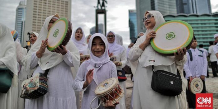Berita 1.300 Rebana Kolosal Semarakkan Ngabuburit di Kawasan Bundaran HI