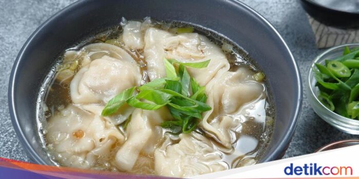 Pahami- Resep Sup Pangsit Ayam Berkuah Gurih Hangat