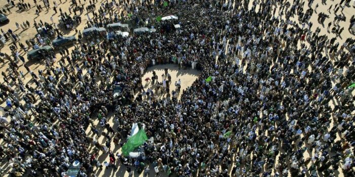 Berita Ribuan Orang di Pemakaman Putra Muammar Khadafi Saif Al Islam