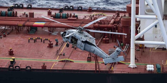 Berita AS Bajak Kapal Tanker Bawa Minyak Venezuela di Samudra Hindia