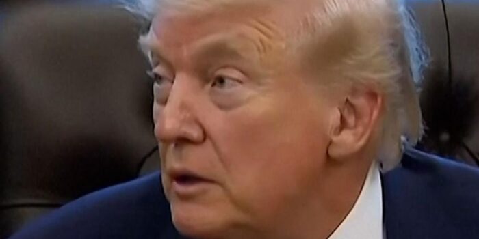 Berita Momen Trump Melunak dan Mulai Ajak Iran Berunding