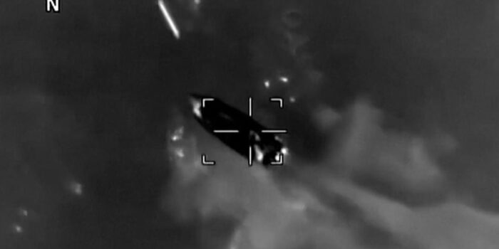 Berita Detik-detik AS Serang Kapal di Laut Karibia, 3 Orang Tewas