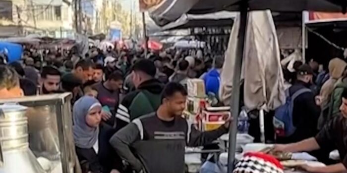 Berita Pasar di Gaza Penuh Pembeli di Hari Pertama Ramadan Berita Pasar di Gaza Penuh Pembeli di Hari Pertama Ramadan