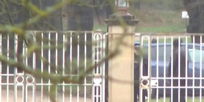 Berita Mantan Pangeran Inggris Andrew Ditangkap Terkait Kasus Epstein