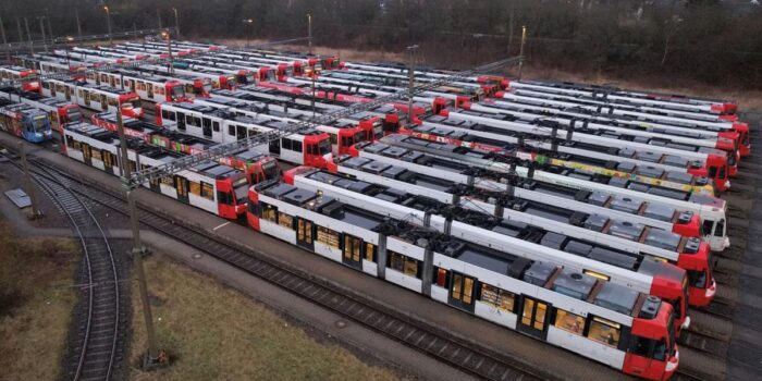 Berita Transportasi Lumpuh di Jerman Akibat Aksi Mogok Ribuan Pekerja