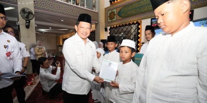 Berita Pererat Silaturahmi, Kemendagri Gelar Bukber dan Santuni Anak Yatim