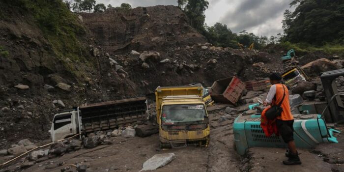 Berita Banjir Lahar Dingin Gunung Merapi Tewaskan Tiga Warga