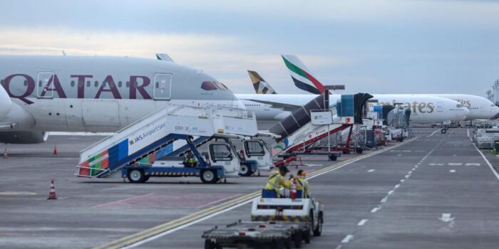 Berita Antisipasi Serangan Drone Iran, Bandara Dubai Ditutup Sementara