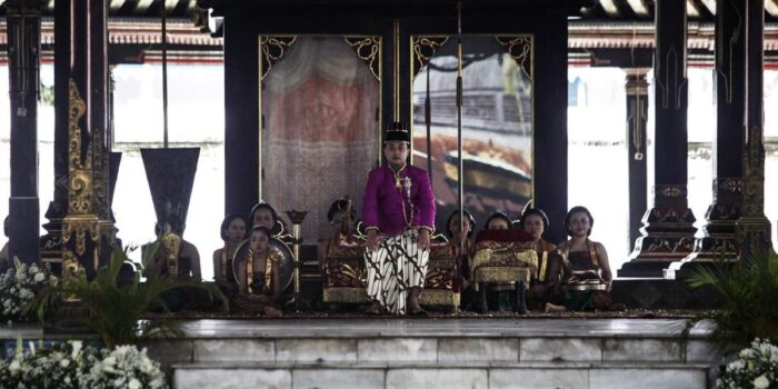 Berita Kubu Purbaya Klaim Bayar Listrik Keraton Solo Pakai Duit Pribadi