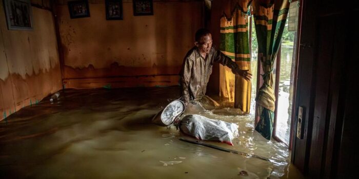 Berita Banjir Demak Kepung 5 Desa, 2 Tanggul Jebol Masih Perbaikan