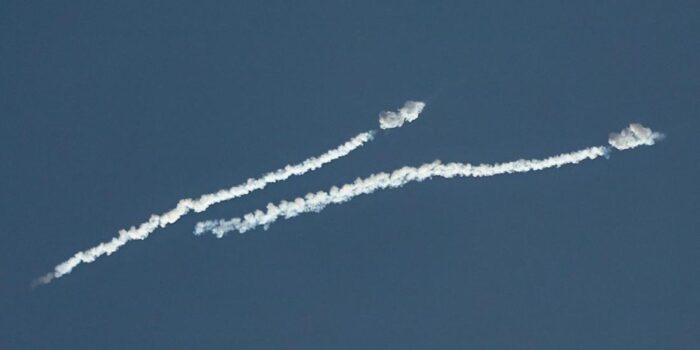 Berita Qatar Tembak Jatuh Dua Jet Tempur Iran Berita Qatar Tembak Jatuh Dua Jet Tempur Iran