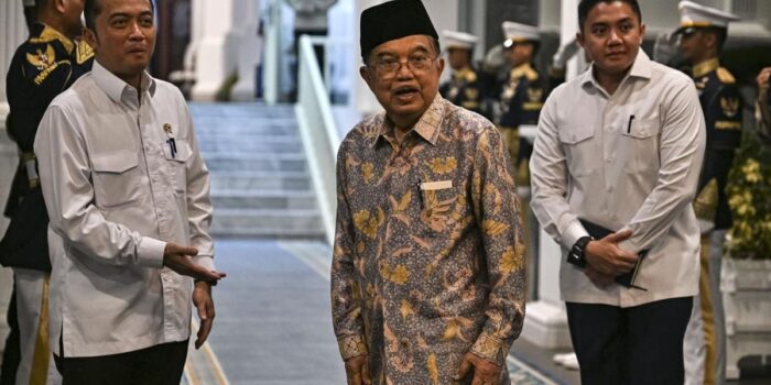 Berita JK Sebut Prabowo Mesti Datangi Trump Jika Ingin Setop Serangan ke Iran