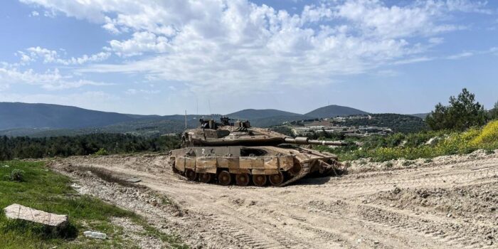 Berita Putra Menkeu Israel Terluka di Perbatasan Lebanon