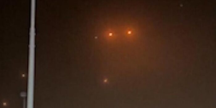 Berita Penampakan Qatar Tangkis Rentetan Rudal Iran di Doha