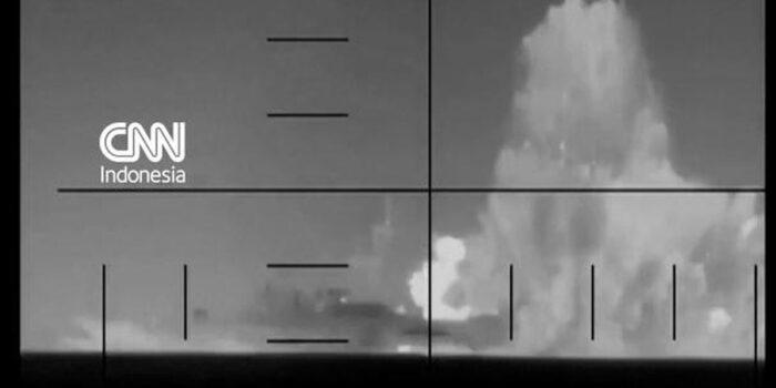 Berita Detik-detik Kapal Perang Iran Tenggelam Dihantam Torpedo AS