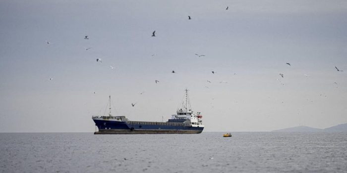 Berita Penampakan Selat Hormuz usai Trump Ancam Blokade Kapal Iran