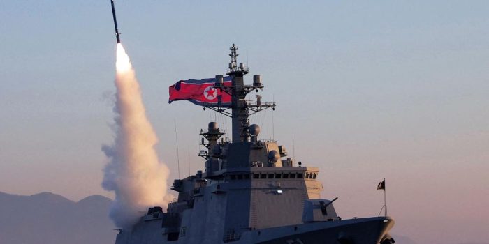 Berita Kim Jong Un Pantau Uji Coba Rudal Jelajah dari Kapal Perang