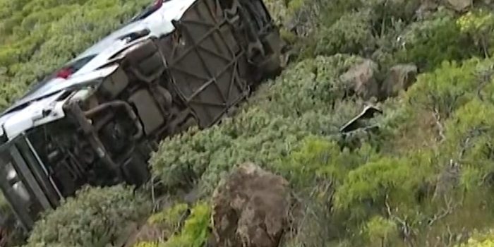 Berita Bus Bawa Turis Inggris Jatuh ke Jurang di Spanyol, 1 Orang Tewas