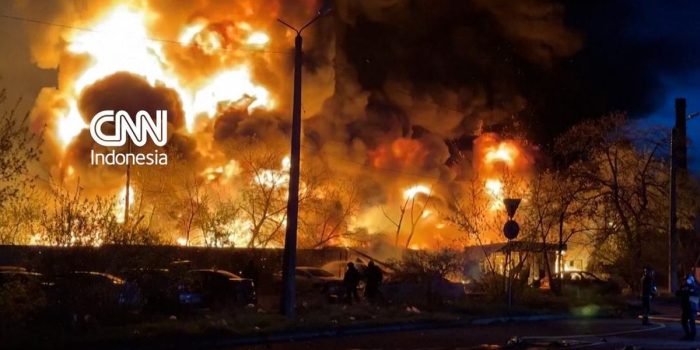 Berita Kebakaran di Kyiv Akibat Serangan Drone Rusia, 4 Tewas