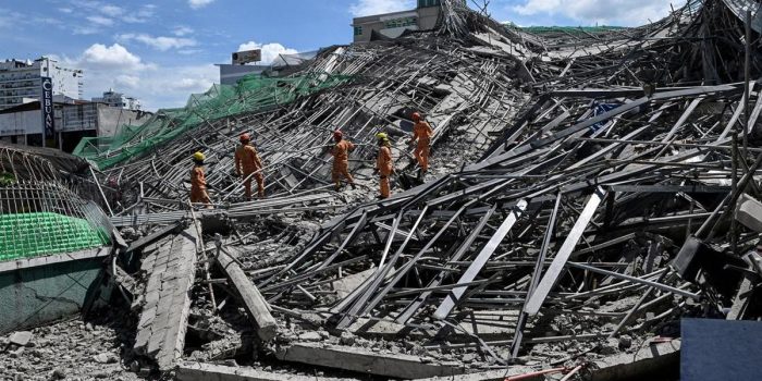 Berita 23 Orang Tertimbun Reruntuhan Gedung Roboh di Filipina Berita 23 Orang Tertimbun Reruntuhan Gedung Roboh di Filipina
