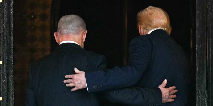 Berita Trump Desak Negara Arab Akui Israel sebagai Syarat Damai dengan Iran Berita Trump Desak Negara Arab Akui Israel sebagai Syarat Damai dengan Iran