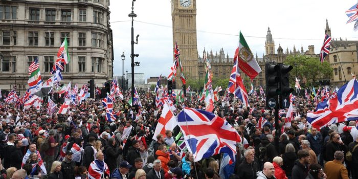 Berita Demonstrasi Besar di London, Ada Provokasi Buka Cadar di Depan Umum