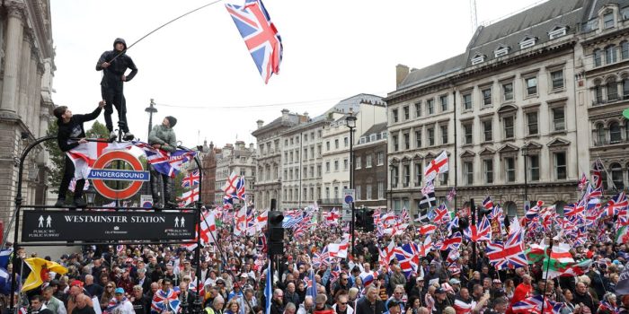 Berita Apa Itu Slogan ‘Unite the Kingdom’ di Demo Besar London?
