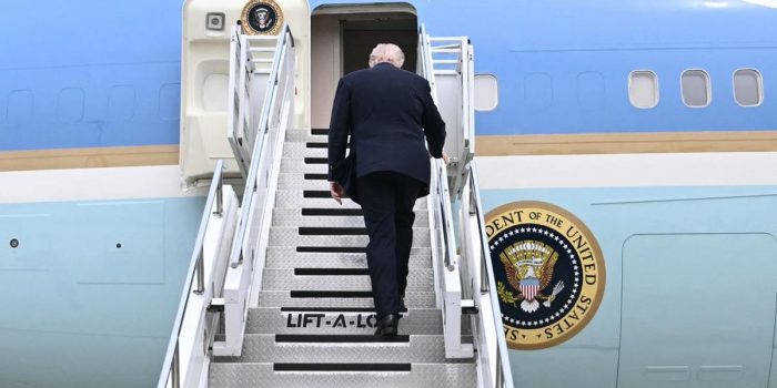 Berita Pulang ke AS, Rombongan Trump Buang Semua Barang dari China