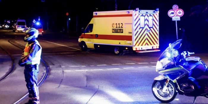 Berita Dokter AS Tertular Ebola di Kongo, Dirawat di Berlin Berita Dokter AS Tertular Ebola di Kongo, Dirawat di Berlin