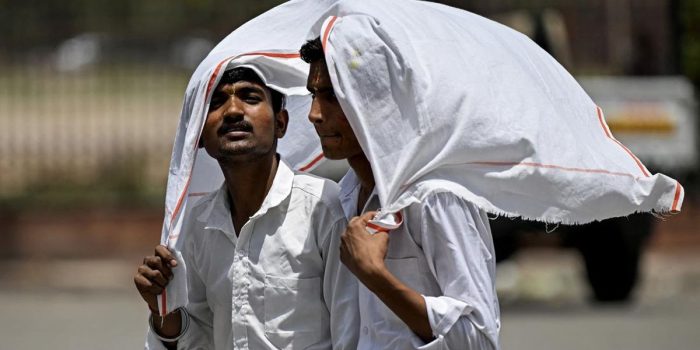 Berita ‘Hawa Neraka’ Gelombang Panas di India Ancam Puluhan Ribu Nyawa Berita ‘Hawa Neraka’ Gelombang Panas di India Ancam Puluhan Ribu Nyawa