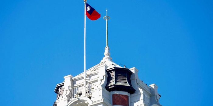 Berita Kami Negara Merdeka, Tak Tunduk ke China