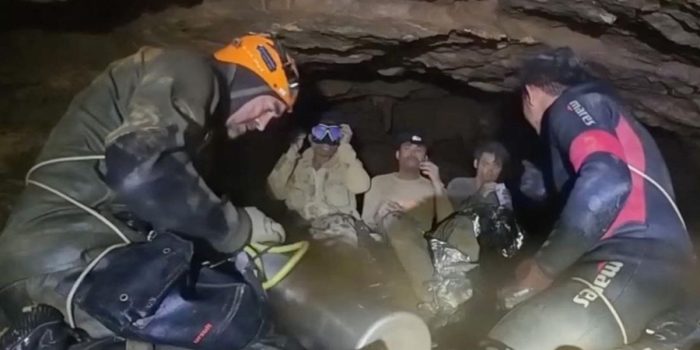 Berita 7 Orang Terjebak di Gua Laos saat Cari Emas, 5 Berhasil Dievakuasi